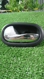 MAÇANETA PUXADOR INTERNO ESQUERDO RENAULT LOGAN CROMADA