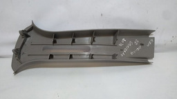 ACABAMENTO CENTRAL DIANTEIRO DIREITO SANDERO 2010