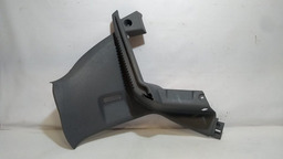 Acabamento Lateral Traseiro Direito Renault Clio 2002