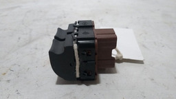 Botão Vidro Elétrico Traseiro Renault Duster 2016