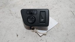 BOTÃO TRAVA PORTA MALA E RETROVISOR RENAULT KWID 2019