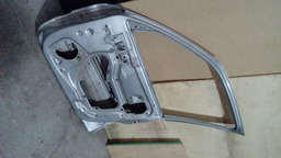 PORTA DIANTEIRA DIREITA CITROEN PICASSO 2005