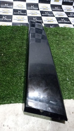 ACABAMENTO EXTERNO DA COLUNA DO MEIO LADO DIR C4 PALLAS 2010