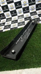 ACABAMENTO EXTERNO DA COLUNA DO MEIO LADO DIR C4 PALLAS 2010