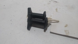 Porca Fixação Das Lanternas Traseiras Renault Sandero 2014