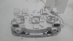 LUZ TETO INTERIOR PEUGEOT 208 2014