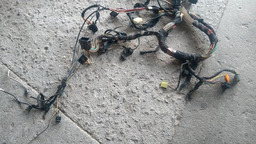 CHICOTE PAINEL FUSÍVEIS RELÉS CLIO 1.6 8V 1999