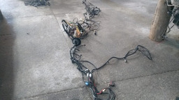 CHICOTE INTERNO CAIXA FUSÍVEL FARÓIS E SINALEIRAS CLIO 2007