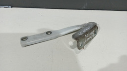 DOBRADIÇA DE CAPÔ DIANTEIRA ESQUERDA SANDERO 2014