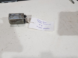 DOBRADIÇA TAMPA TRASEIRA LADO DIREITO XSARA PICASSO 2008