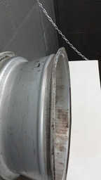 RODA 16 SANDERO STEPWAY COM AVARIA