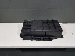 Caixa Suporte Bateria Citroen Xsara Picasso 2.0 16v 2008