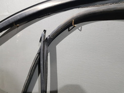 BORRACHA CANALETA VIDRO D.E. CITROEN C8 2004 COM AVARIA