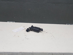 MOTOR BOMBA DAGUA RESERVATORIO ESGUICHO PARA BRISA C8