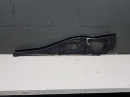 Churrasqueira Lado Direito Renault Duster 2016 Com Avaria