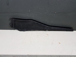 Churrasqueira Lado Esquerdo Renault Duster 2016 Com Avaria