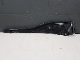 CHURRASQUEIRA LADO ESQUERDO RENAULT DUSTER 2016 COM AVARIA