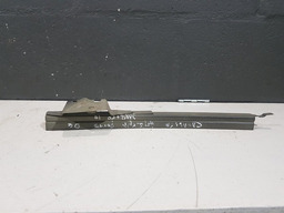 GUIA CANALETA VIDRO PORTA DIANTEIRA ESQUERDA RENAULT SANDERO