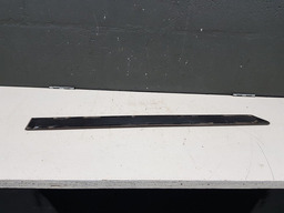 FRISO PORTA TRASEIRA ESQUERDA RENAULT DUSTER 2016