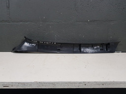 ACABAMENTO COLUNA DIANTEIRA DIREITA RENAULT DUSTER 2016