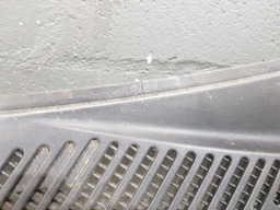 CHURRASQUEIRA LADO ESQUERDO RENAULT CLIO 2002 COM DETALHES