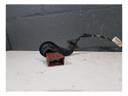 CHICOTE PORTA TRASEIRA DIREITA RENAULT DUSTER 2016