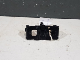 BATENTE FECHADURA PORTA MALAS RENAULT DUSTER 2016