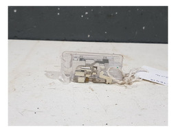 LUZ CORTEZIA TETO RENAULT DUSTER 2016