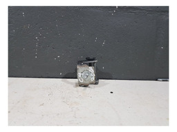 Dobradiça Lado Direito Porta Malas Citroen C4 Hatch 2010