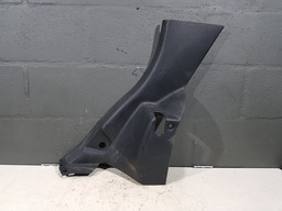 ACABAMENTO COLUNA TRASEIRA DIREITA CITROEN C3 2013