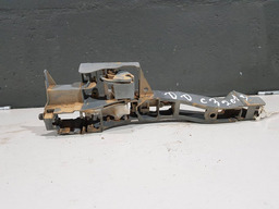 SUPORTE FECHADUR EXTERNA PORTA DIANTEIRA DIREITA C3 2013