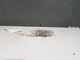 LUZ FORRO PORTA DIANTEIRO DIREITO RENAULT FLUENCE 2014