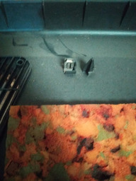 ACABAMENTO TAMPA TRASEIRA PORTA MALAS PEUGEOT 306 SW DETALHE