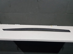 Friso Porta Traseira Direita Peugeot 306 1995 Com Detalhe