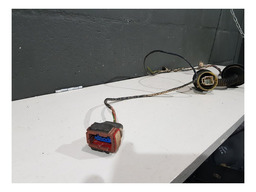 CHICOTE PORTA DIANTEIRA DIREITA PEUGEOT 206 2001 COM AVARIA