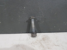 PARAFUSO BANDEJA PEUGEOT 207 PASSION 2011