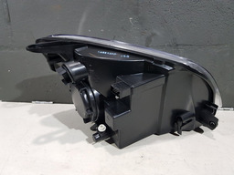 FAROL ESQUERDO PEUGEOT PARTNER 2010 2021 ELETRICO COM MOTOR]