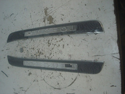 PAR DE SOLEIRA PORTA DO PEUGEOT 408 THP 2013