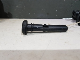 GUIA TRAVA ENCOSTO CABEÇA RENAULT SANDERO