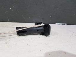 GUIA TRAVA ENCOSTO CABEÇA BANCO RENAULT MEGANE