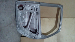 PORTA TRASEIRA DIREITA CITROEN PICASSO 2005