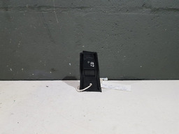 SUPORTE ACABAMENTO EXTERNO COLUNA ESQUERDA RENAULT MEGANE GT