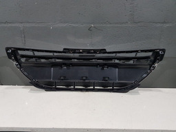 GRADE PARA CHOQUE DIANTEIRO PEUGEOT 208 2013 2017