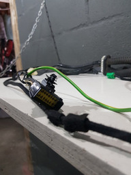 CHICOTE TAMPA PORTA MALAS CITROEN C4 PICASSO 2010