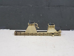 GUIA CANALETA PORTA DIANTEIRA ESQUERDA C4 PICASSO 2010