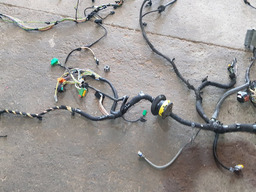 CHICOTE CARROCERIA CITROEN C4 PICASSO 2010 COM DETALHES