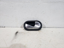 MAÇANETA INTERNA DIANTEIRA DIREITA RENAULT MEGANE GT