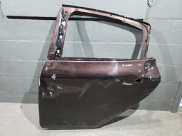 Porta Traseira Esquerda Peugeot 208 2014 Com Detalhes