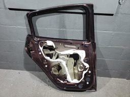 PORTA TRASEIRA ESQUERDA PEUGEOT 208 2014 COM DETALHES