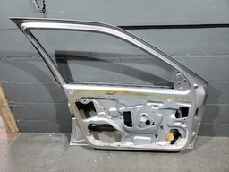 PORTA DIANTEIRA ESQUERDA PEUGEOT 406 2001